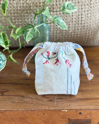 Linen Press Notions Pouch - Betty